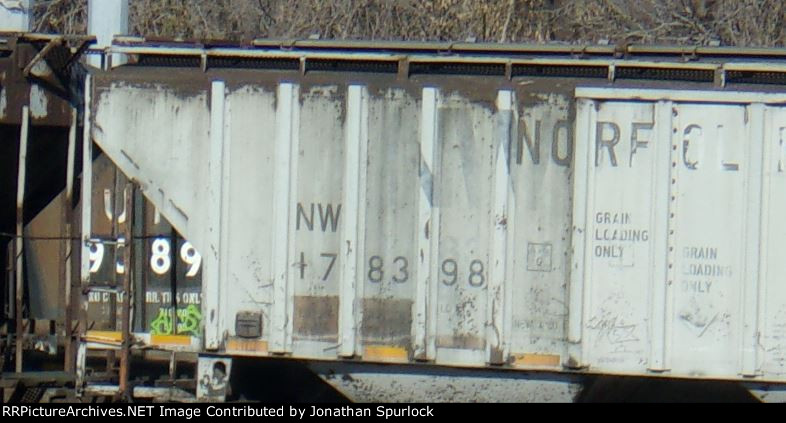 NW 178398, close up of car number